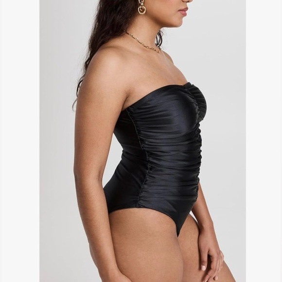 Good American Strapless Ruched One Piece - Picture 3 of 8